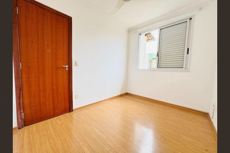Casa à venda com 140m², 3 quartos e 2 vagas
