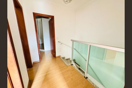 Casa à venda com 140m², 3 quartos e 2 vagas