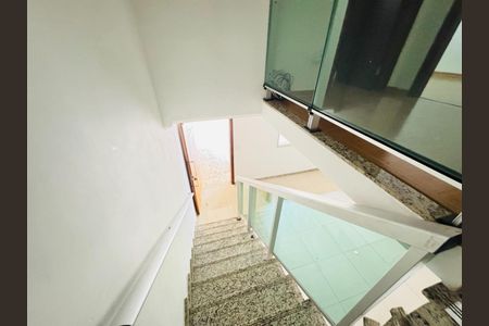 Casa à venda com 140m², 3 quartos e 2 vagas