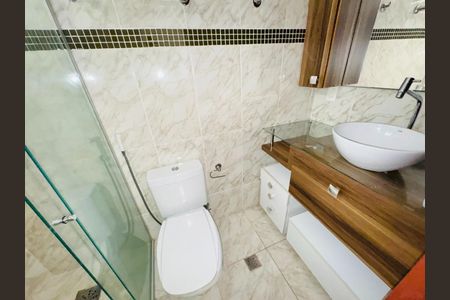 Casa à venda com 3 quartos, 140m² em Heliópolis, Belo Horizonte