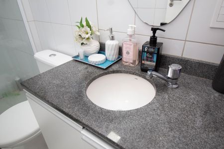 Apartamento à venda com 74m², 3 quartos e 2 vagasBanheiro Social