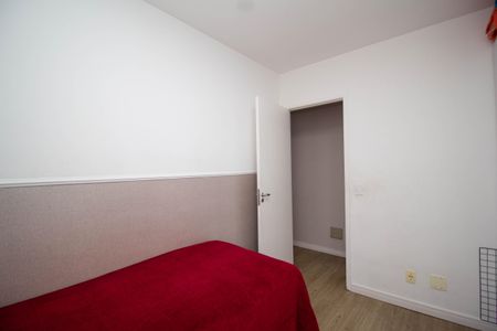 Apartamento à venda com 74m², 3 quartos e 2 vagasQuarto 