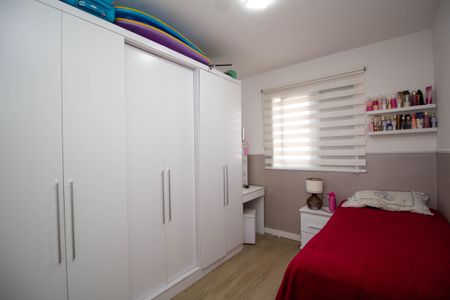 Apartamento à venda com 74m², 3 quartos e 2 vagasQuarto 