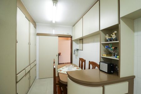 Apartamento à venda com 156m², 4 quartos e 1 vagaCozinha 