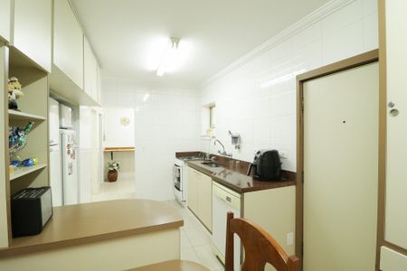 Apartamento à venda com 156m², 4 quartos e 1 vagaCozinha 