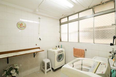 Apartamento à venda com 156m², 4 quartos e 1 vagaÁrea de Serviço e banheiro de serviço