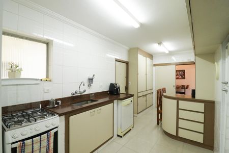 Apartamento à venda com 156m², 4 quartos e 1 vagaCozinha 