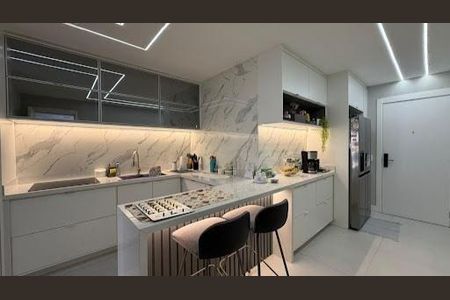 Apartamento à venda com 193m², 4 quartos e 3 vagas