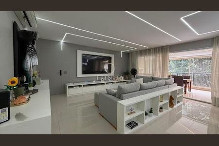 Apartamento à venda com 193m², 4 quartos e 3 vagas