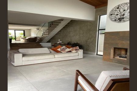 Casa à venda com 4 quartos, 340m² em Jardim Samambaia, Jundiaí