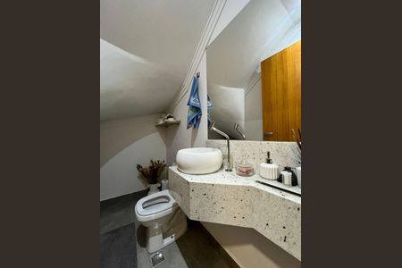 Casa à venda com 2 quartos, 120m² em Vila Iorio, São Paulo