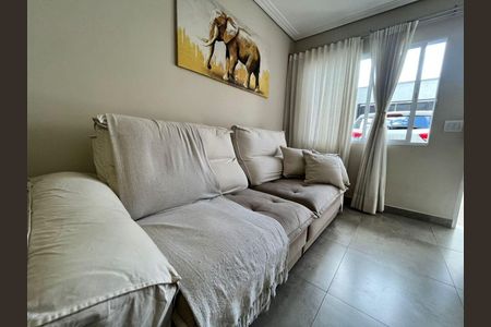 Casa à venda com 2 quartos, 120m² em Vila Iorio, São Paulo