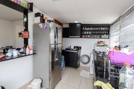 Apartamento à venda com 72m², 2 quartos e 1 vagaCozinha e Área de Serviço