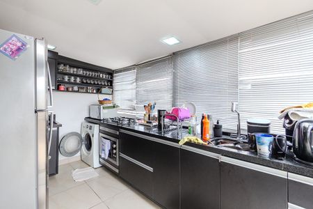 Apartamento à venda com 72m², 2 quartos e 1 vagaCozinha e Área de Serviço