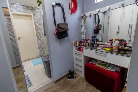 Casa de condomínio à venda com 200m², 3 quartos e sem vaga