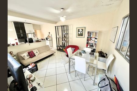 Casa à venda com 230m², 5 quartos e 3 vagasSala/Cozinha