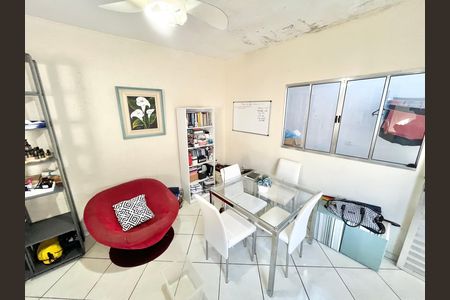 Casa à venda com 230m², 5 quartos e 3 vagasSala/Cozinha