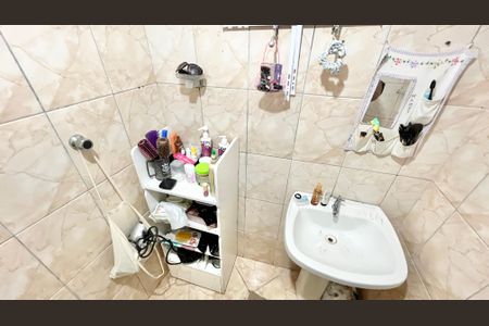 Casa à venda com 230m², 5 quartos e 3 vagasBanheiro 2