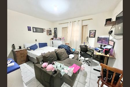 Casa à venda com 230m², 5 quartos e 3 vagasQuarto 2