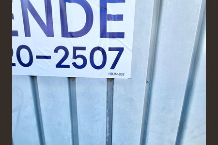 Casa à venda com 230m², 5 quartos e 3 vagasFachada/Placa