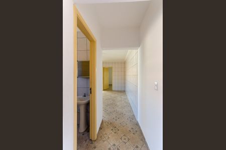 Casa para alugar com 80m², 2 quartos e 1 vaga Casa para alugar com 80m², 2 quartos e 1 vagaCorredor