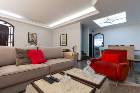 Casa à venda com 262m², 3 quartos e 5 vagasSala