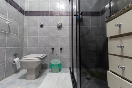 Casa à venda com 262m², 3 quartos e 5 vagasBanheiro 2