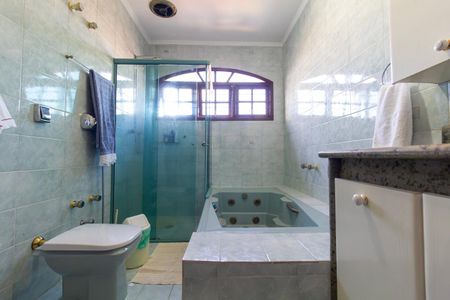 Casa à venda com 262m², 3 quartos e 5 vagasBanheiro 1