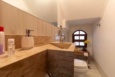 Casa à venda com 262m², 3 quartos e 5 vagasLavabo 1