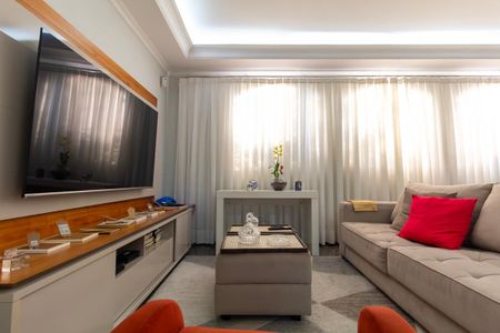 Casa à venda com 262m², 3 quartos e 5 vagasSala
