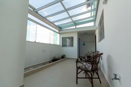 Casa à venda com 262m², 3 quartos e 5 vagasQuintal