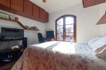 Casa à venda com 262m², 3 quartos e 5 vagasQuarto 2