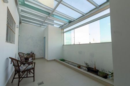 Casa à venda com 262m², 3 quartos e 5 vagasQuintal