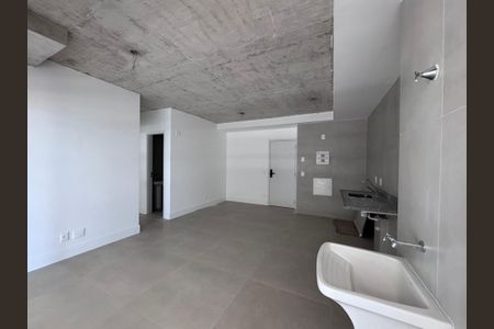 Apartamento para alugar com 83m², 2 quartos e 1 vaga Apartamento para alugar com 83m², 2 quartos e 1 vagaCozinha e Área de Serviço