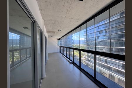 Apartamento para alugar com 83m², 2 quartos e 1 vaga Apartamento para alugar com 83m², 2 quartos e 1 vagaVaranda