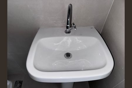 Apartamento para alugar com 83m², 2 quartos e 1 vaga Apartamento para alugar com 83m², 2 quartos e 1 vagaSuíte - Banheiro