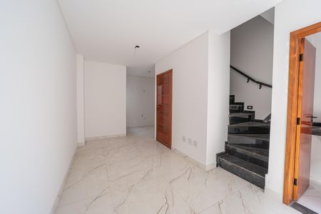 Sala de casa de condomínio à venda com 2 quartos, 87m² em Vila Granada, São Paulo