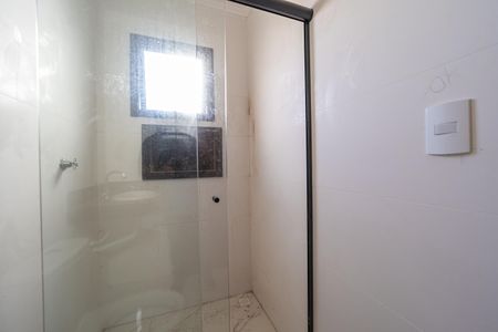 Casa de condomínio à venda com 87m², 2 quartos e 1 vaga Casa de condomínio à venda com 87m², 2 quartos e 1 vagaBanheiro