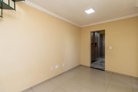 Apartamento para alugar com 75m², 2 quartos e 1 vagaSala