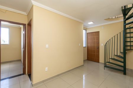 Sala de apartamento para alugar com 2 quartos, 75m² em Elizabeth (justinópolis), Ribeirão das Neves