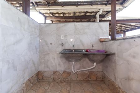 Apartamento para alugar com 75m², 2 quartos e 1 vagaÁrea de Serviço