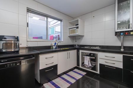 Apartamento à venda com 140m², 3 quartos e 2 vagas Apartamento à venda com 140m², 3 quartos e 2 vagasCozinha