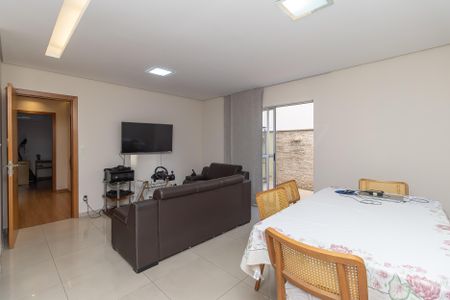 Apartamento à venda com 140m², 3 quartos e 2 vagas Apartamento à venda com 140m², 3 quartos e 2 vagasSala