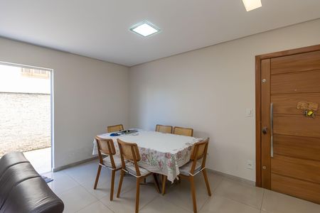 Apartamento à venda com 140m², 3 quartos e 2 vagas Apartamento à venda com 140m², 3 quartos e 2 vagasSala