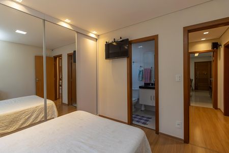 Apartamento à venda com 140m², 3 quartos e 2 vagas Apartamento à venda com 140m², 3 quartos e 2 vagasQuarto 3