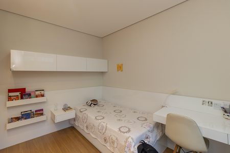 Apartamento à venda com 140m², 3 quartos e 2 vagas Apartamento à venda com 140m², 3 quartos e 2 vagasQuarto 2