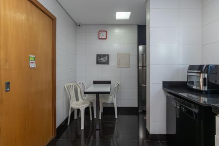 Apartamento à venda com 140m², 3 quartos e 2 vagas Apartamento à venda com 140m², 3 quartos e 2 vagasCozinha
