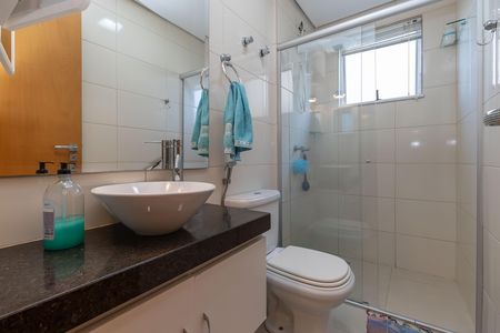 Apartamento à venda com 140m², 3 quartos e 2 vagas Apartamento à venda com 140m², 3 quartos e 2 vagasBanheiro Social