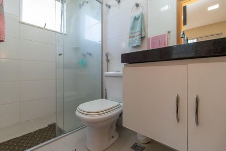 Apartamento à venda com 140m², 3 quartos e 2 vagas Apartamento à venda com 140m², 3 quartos e 2 vagasBanheiro da Suíte