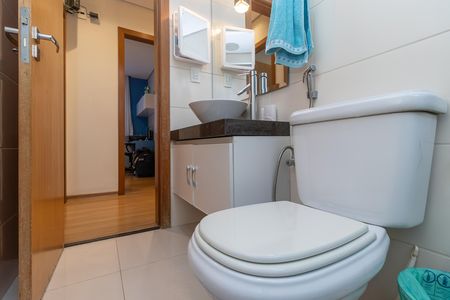 Apartamento à venda com 140m², 3 quartos e 2 vagas Apartamento à venda com 140m², 3 quartos e 2 vagasBanheiro Social